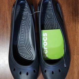 NEW Crocs youth ballet flats J5